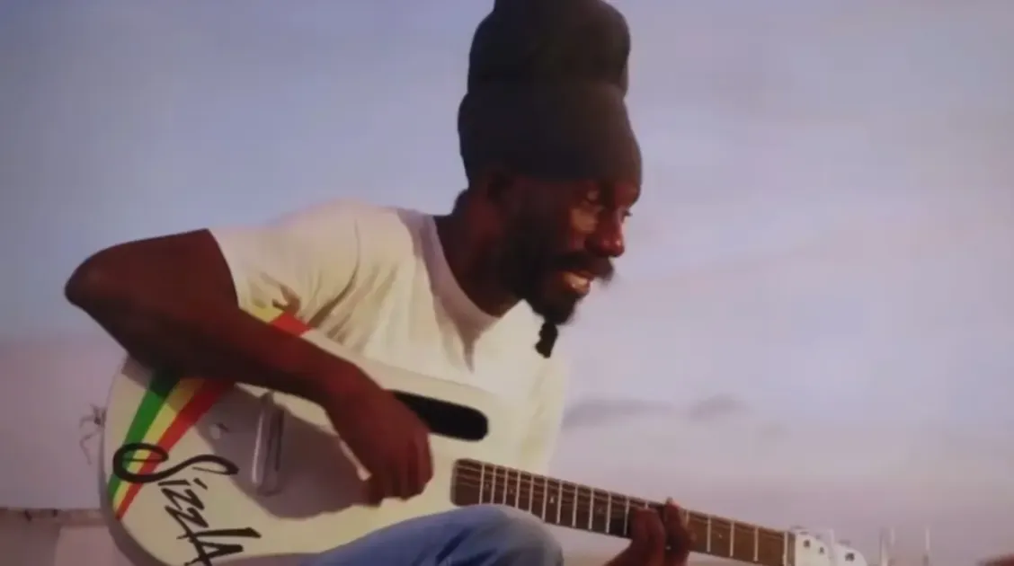 The song was filmed entirely at Windjammer Landing, highlighting the breathtaking landscape of Saint Lucia. The song was filmed entirely at Windjammer Landing, highlighting the breathtaking landscape of Saint Lucia.