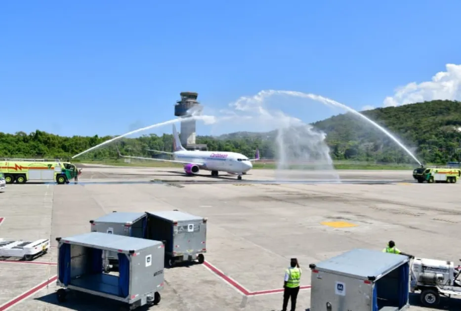 The offer is announced under the “Welcome Home to CARIFESTA XV” campaign, aiming to enhance the passenger experience.