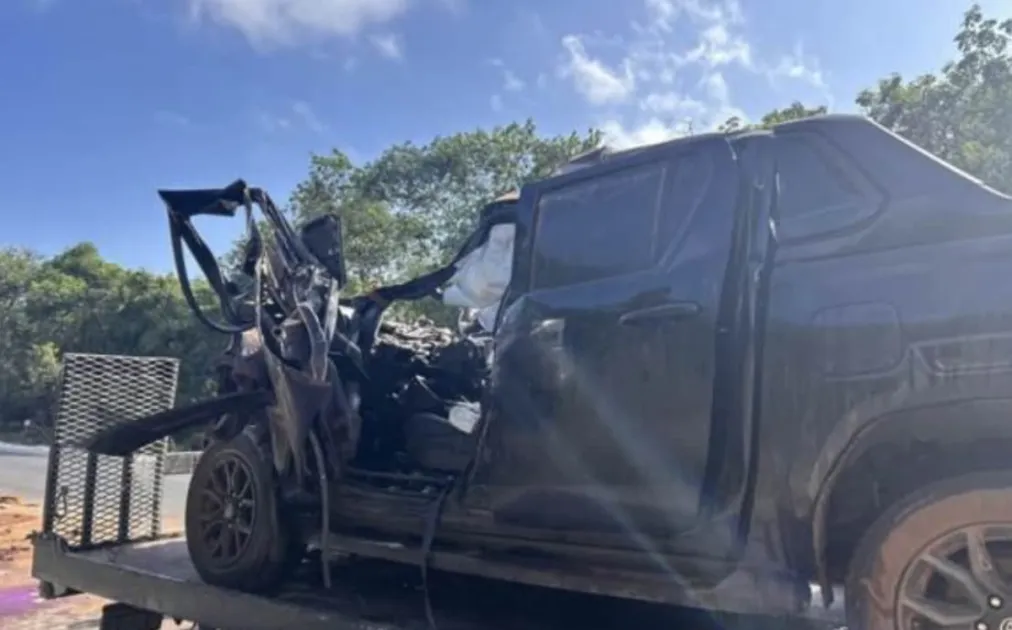 Police reported that around midnight on Thursday, a car collided with a stationary lorry near Loo Creek on the Soesdyke-Linden Highway. 
