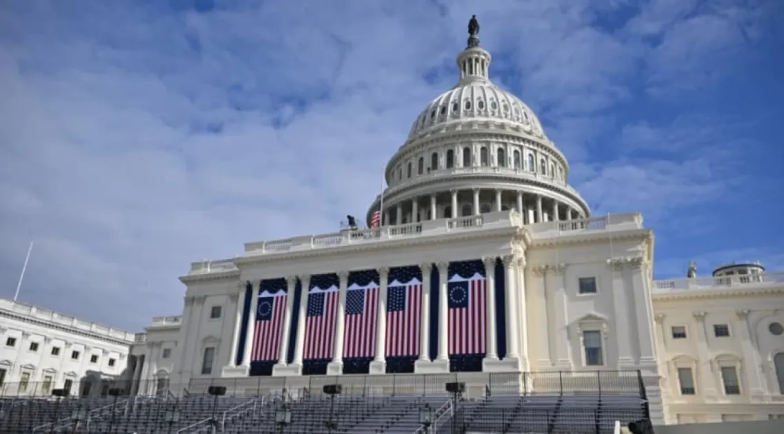 A government shutdown takes place when the US Congress doesn’t pass the laws needed to fund the federal agencies and programs and hence the President doesn’t sign them into law before the budget deadline.