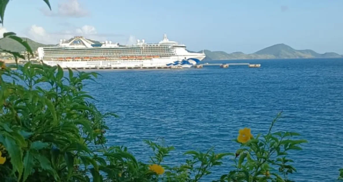 Over 3000 passengers dock in St Kitts and Nevis with Grand Princess, Mein Schiff 2