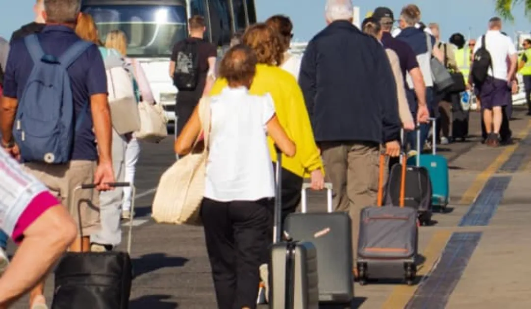 Around 14 flights arrived in St Kitts and Nevis on Tuesday while 13 departed, with 28 passengers recorded in transit.