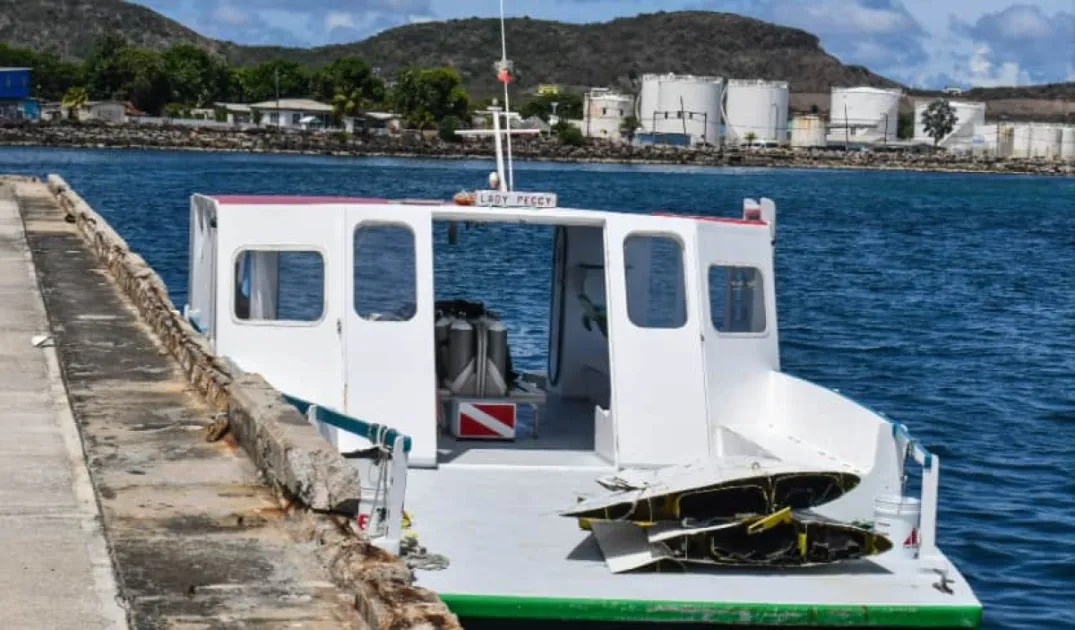 St Kitts and Nevis sinks aircraft to create artificial reef dive site
