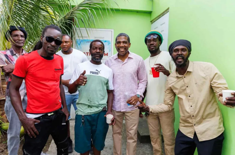 The event included food, games and grooming activities, with Prime Minister Drew interacting with attendees and distributing hampers to participants during the Father’s Day gathering.