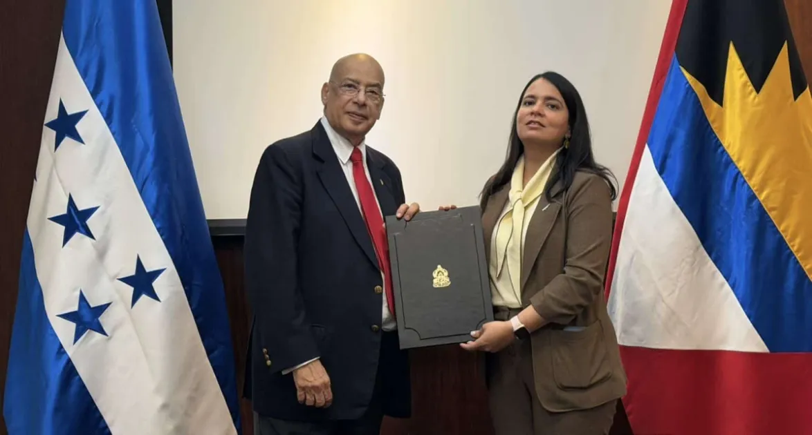 Antigua and Barbuda establishes diplomatic relations with Honduras