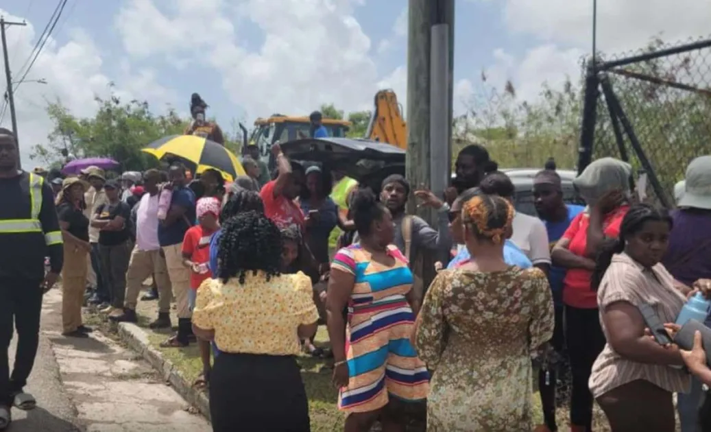 Antigua: Public works employees protest over unpaid wages, job security